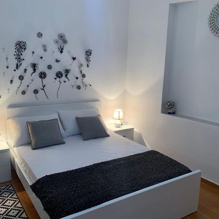 סרנדה Vjola Apartments 2 מראה חיצוני תמונה