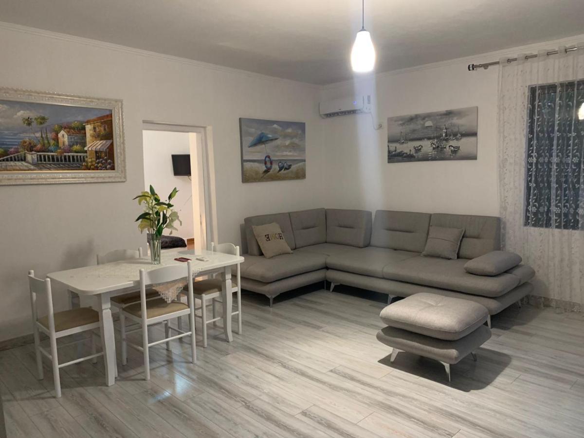 סרנדה Vjola Apartments 2 מראה חיצוני תמונה